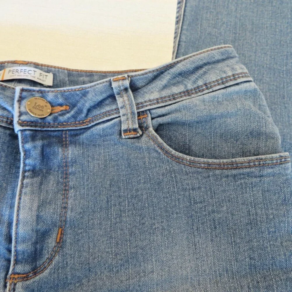 LEE - Perfect Fit Women's Jeans (Just Below Waist), Size 10 Medium, Pre-Owned - Picture 12 of 13